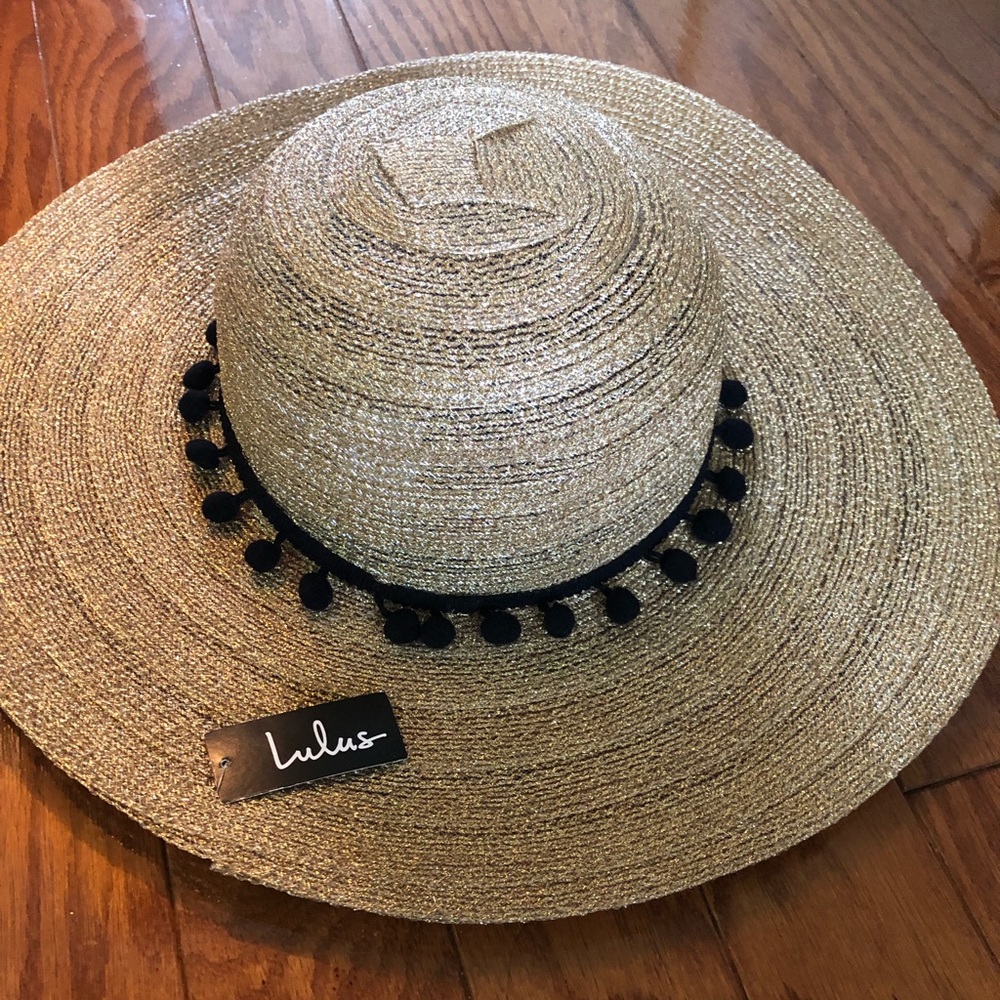 NWT LuLu’s Sun Hat